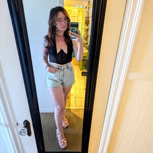 Meet your Posher, Alina